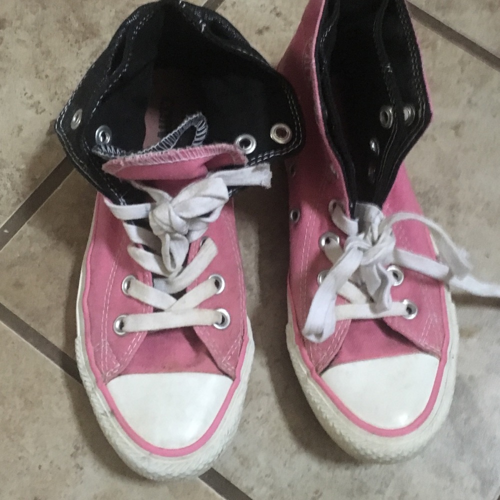 Size 3 (Fits Women’s Size 5.5-6) Converse All Star